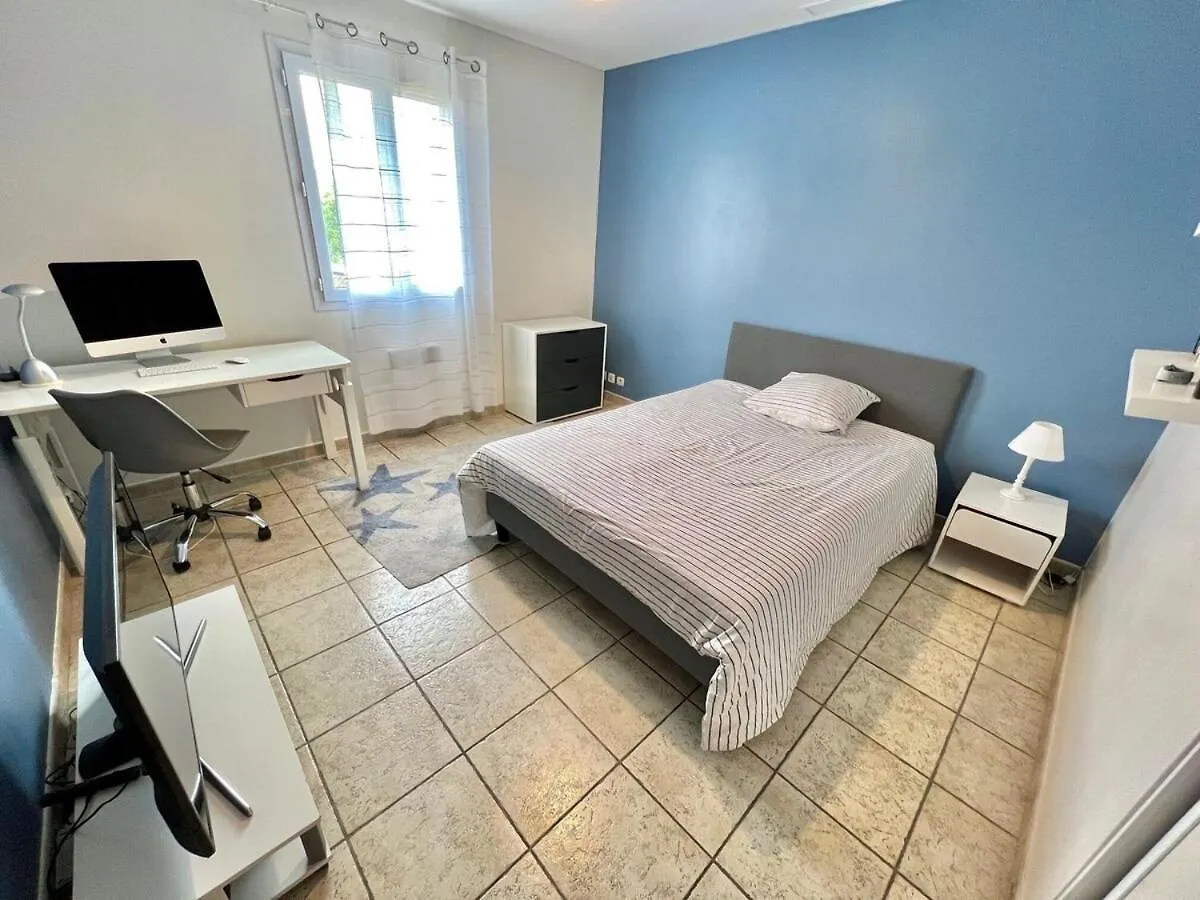Villa Single-Family Home In Mandelieu